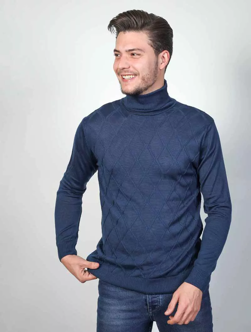 Pull col montant